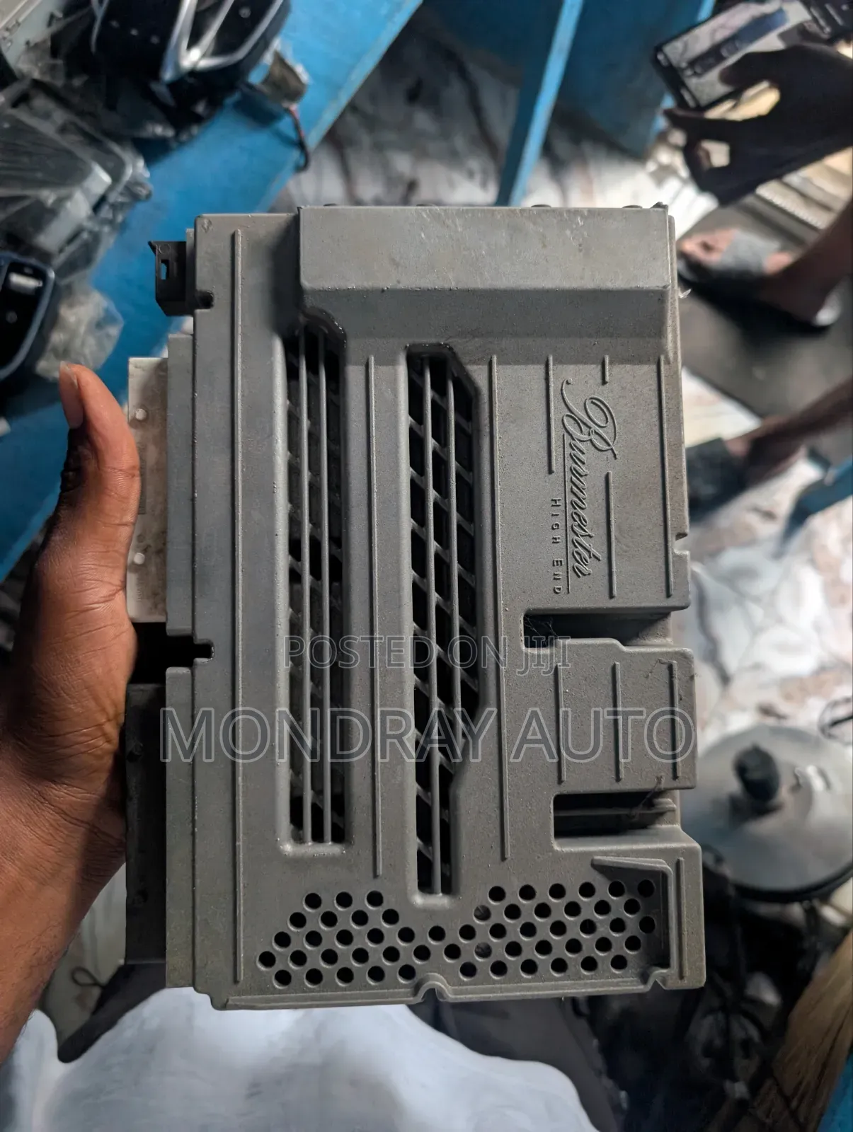 Mercedes-Benz Amplifier GT