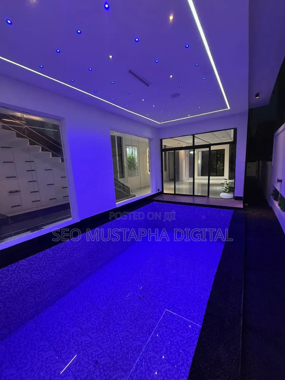 5bdrm Duplex in Captain Court, Ado / Ajah for sale