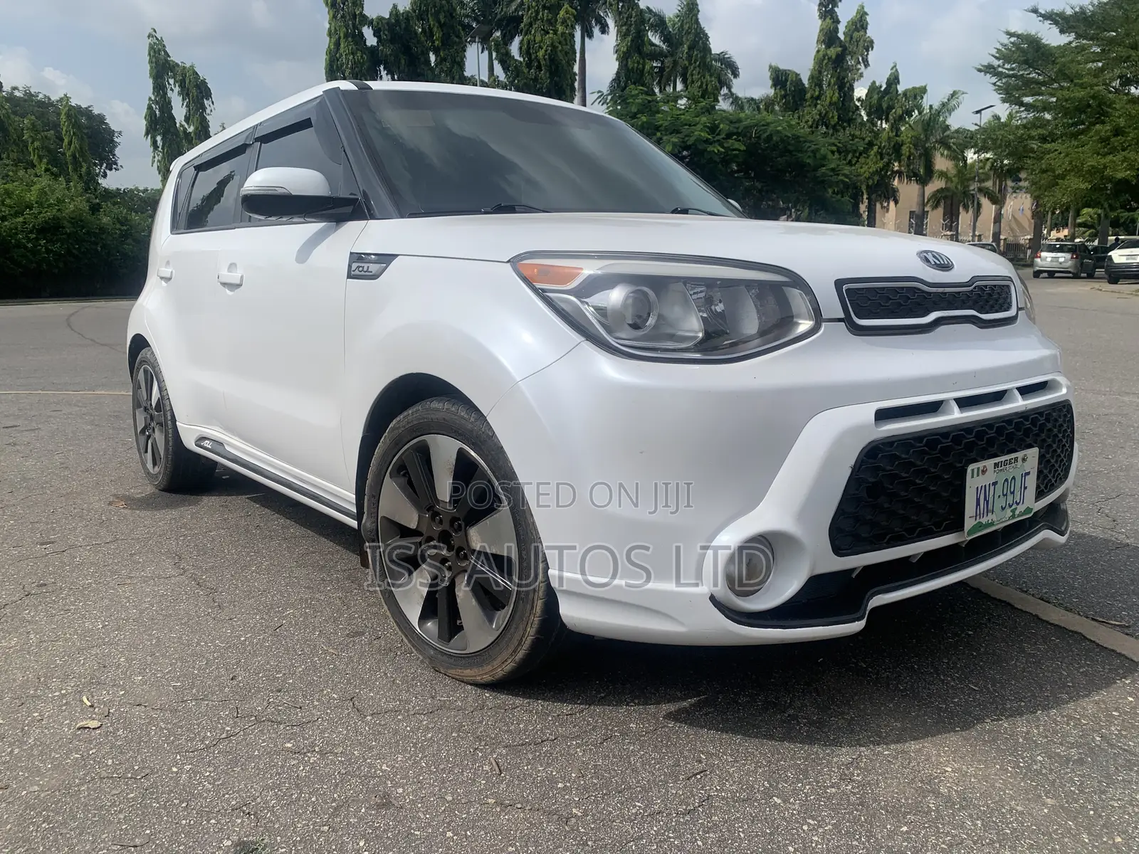 Kia Soul Hatchback 2016 White