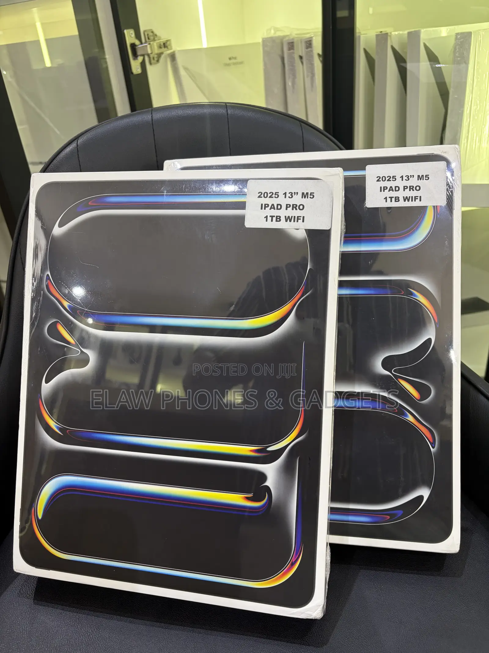 New Apple iPad Pro 13 (2025) 1 TB Black