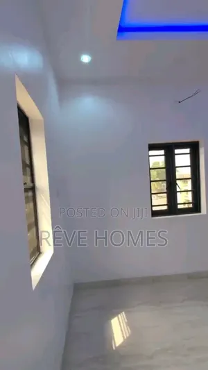 2bdrm Block of Flats in Oregun for rent