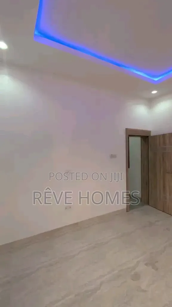 2bdrm Block of Flats in Oregun for rent