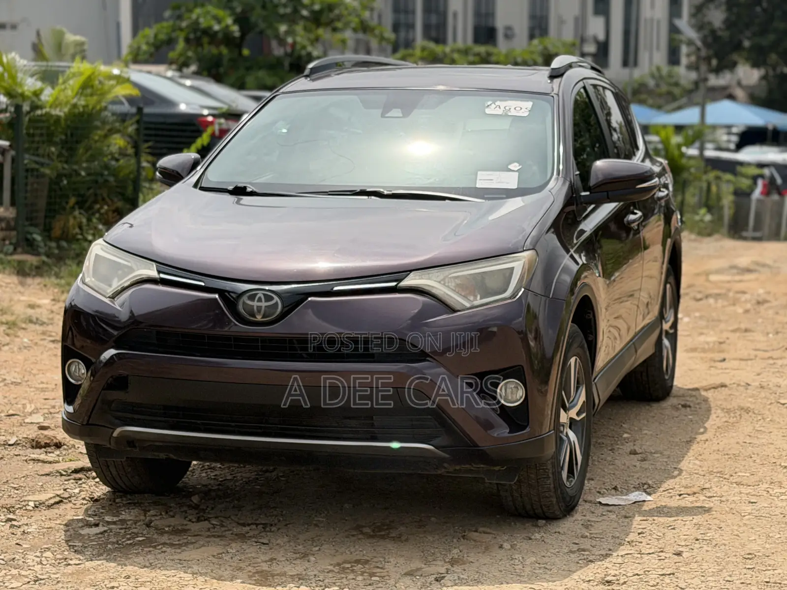 Toyota RAV4 XLE 4dr SUV AWD (2.5L 4cyl 6A) 2018 Burgundy