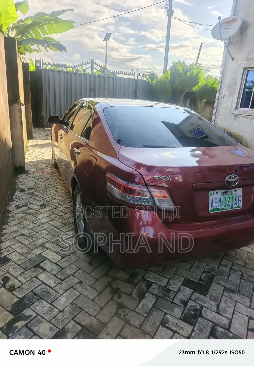 Toyota Camry 2009 Red