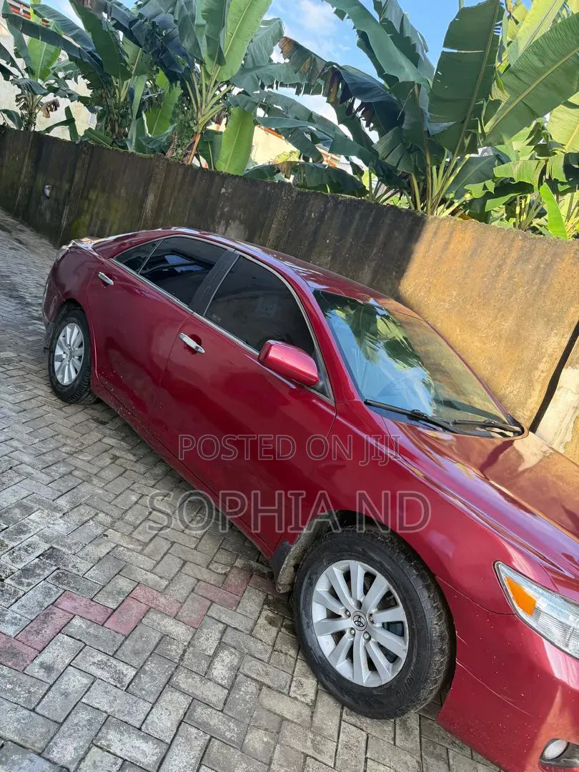 Toyota Camry 2009 Red