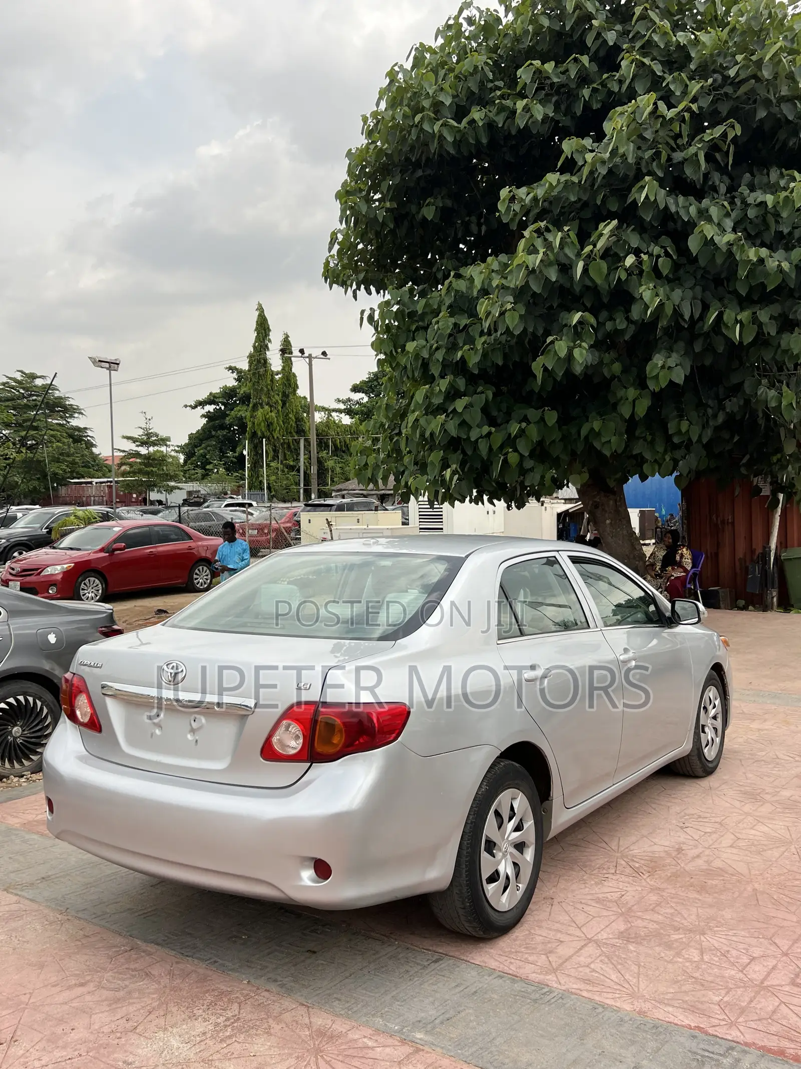 Toyota Corolla LE 4dr Sedan (1.8L 4cyl 4A) 2010 Silver