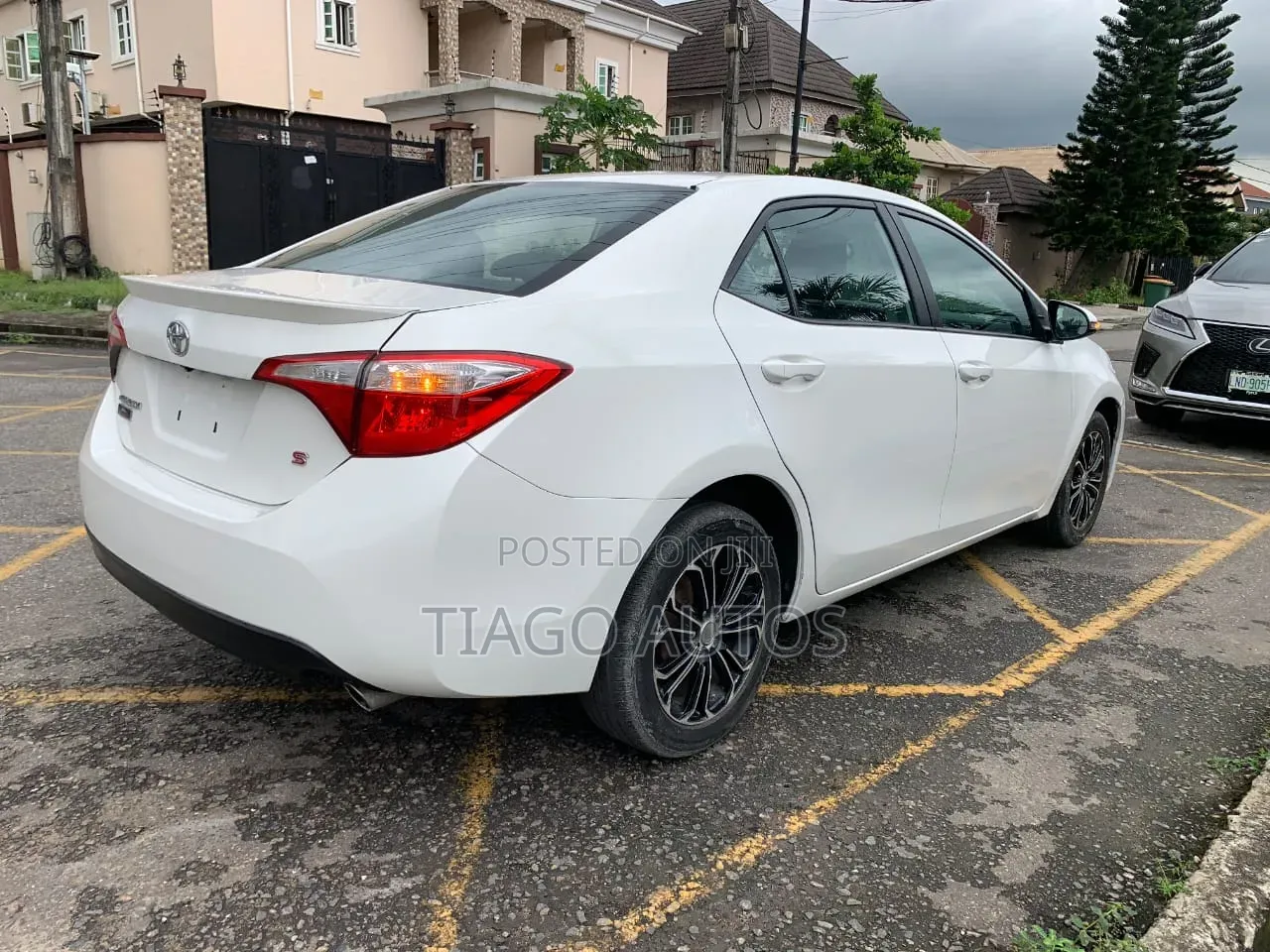 Toyota Corolla S 4dr Sedan (1.8L 4cyl CVT) 2014 White