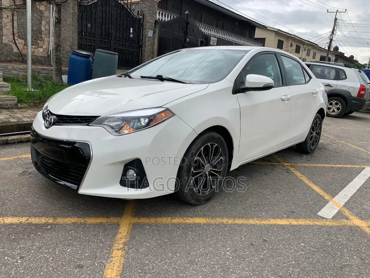 Toyota Corolla S 4dr Sedan (1.8L 4cyl CVT) 2014 White