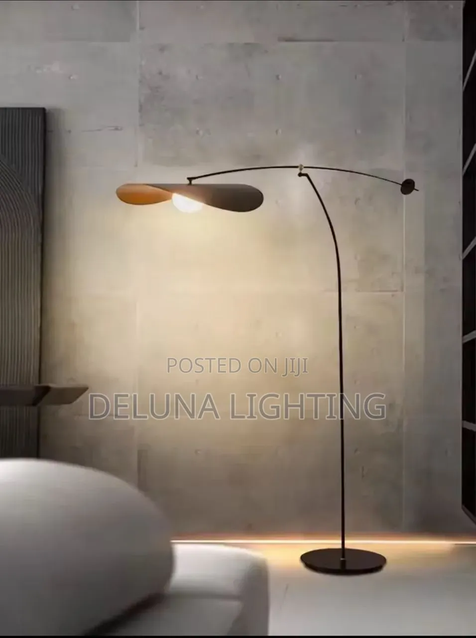 Elegant Modern Floor Lamp – Stylish Home Lighting