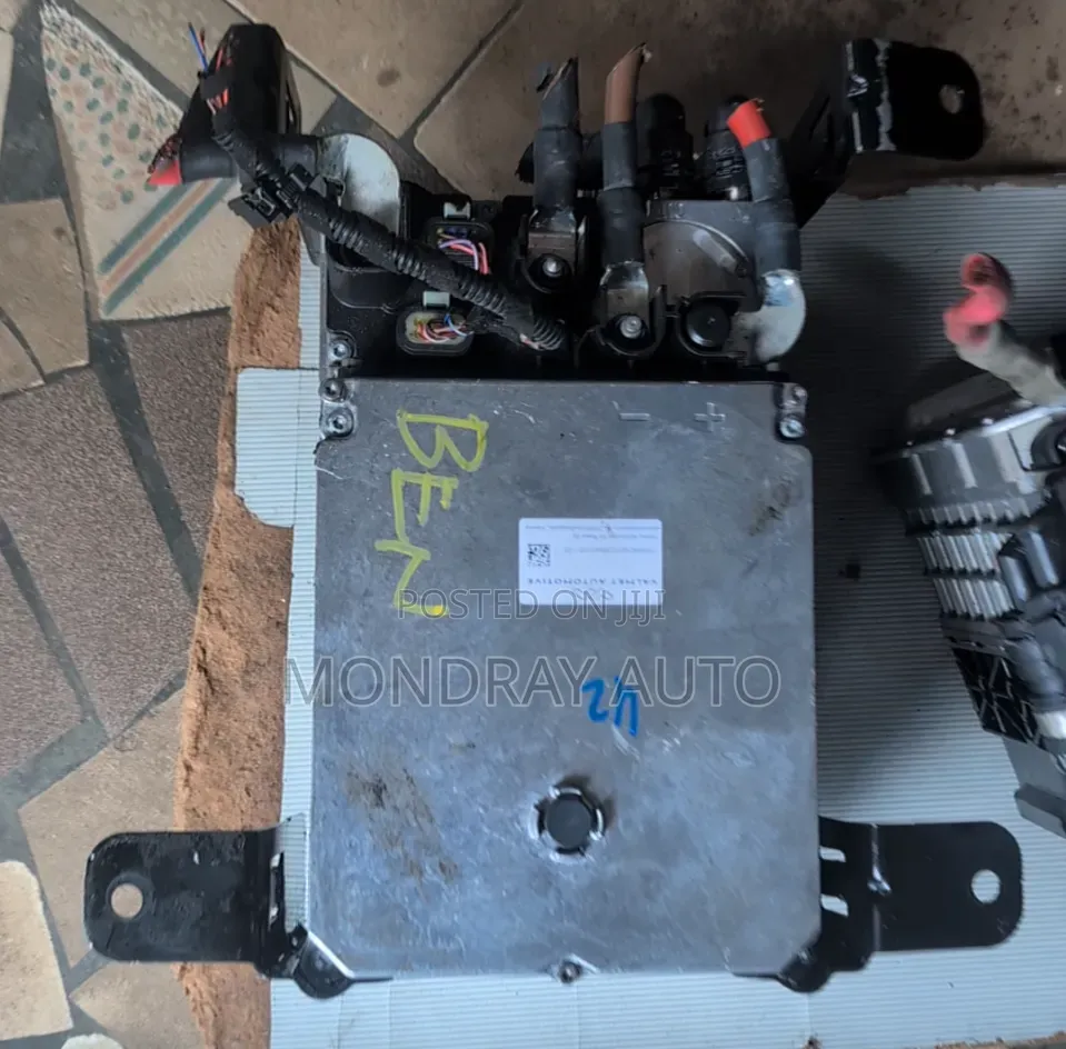 Mercedes Benz Highbridge Battery