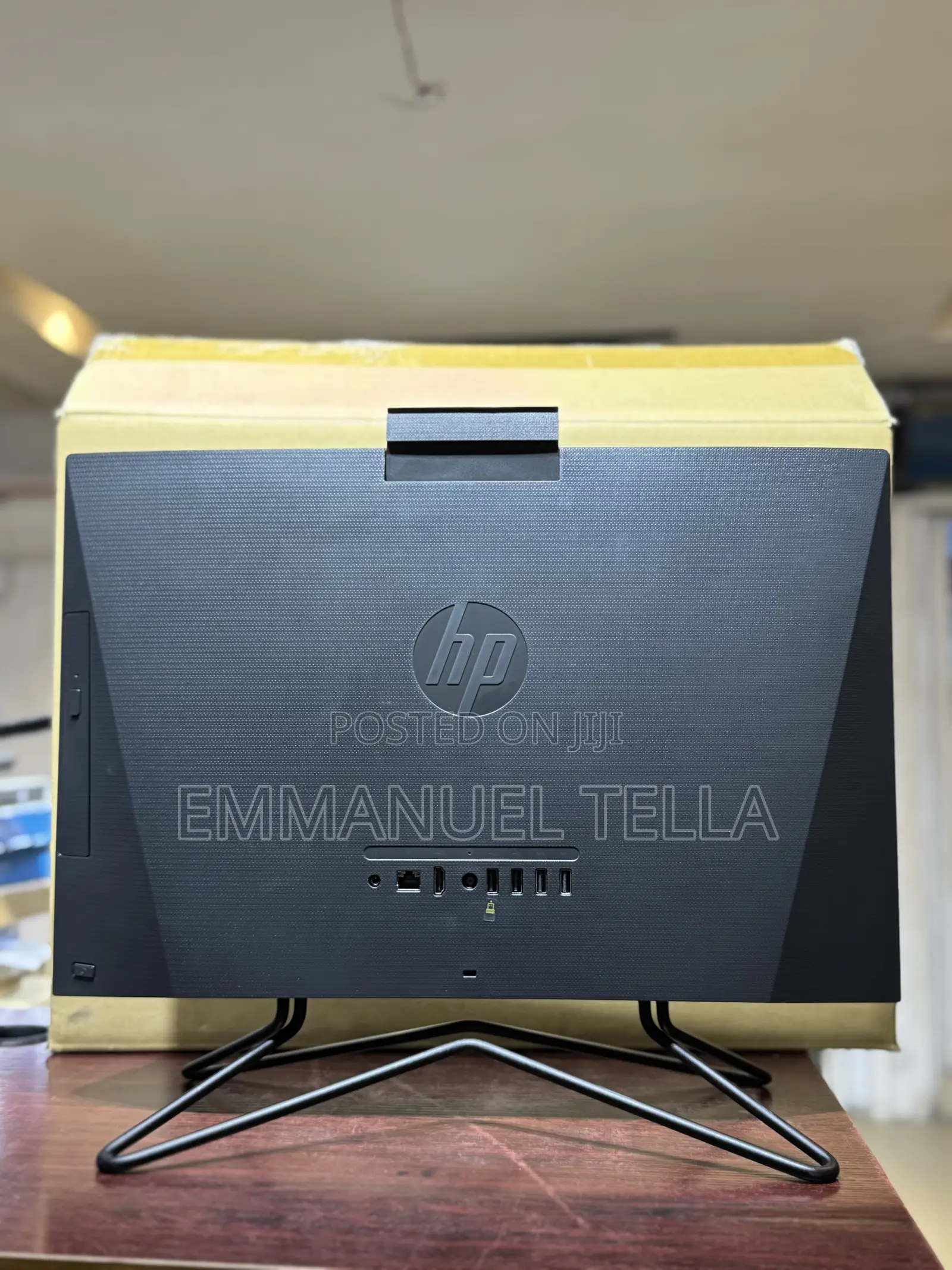 New HP 200 G4 22 All-in-One 8GB Intel Core i5 SSD 256GB