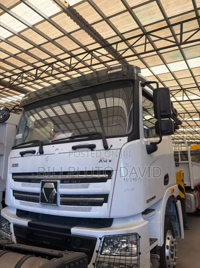 XCMG Truck-Mounted Crane (Often Called a Hiab Truck or Loader