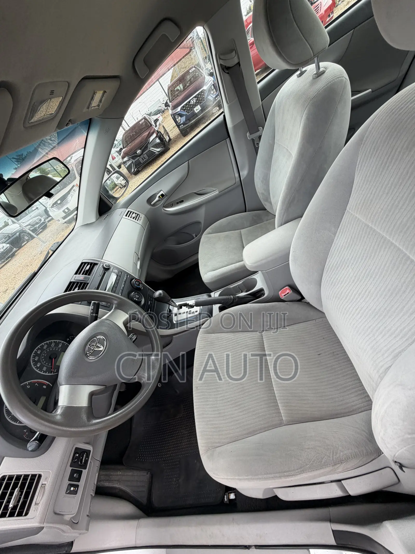 Toyota Corolla LE 4dr Sedan (1.8L 4cyl 4A) 2010 Silver