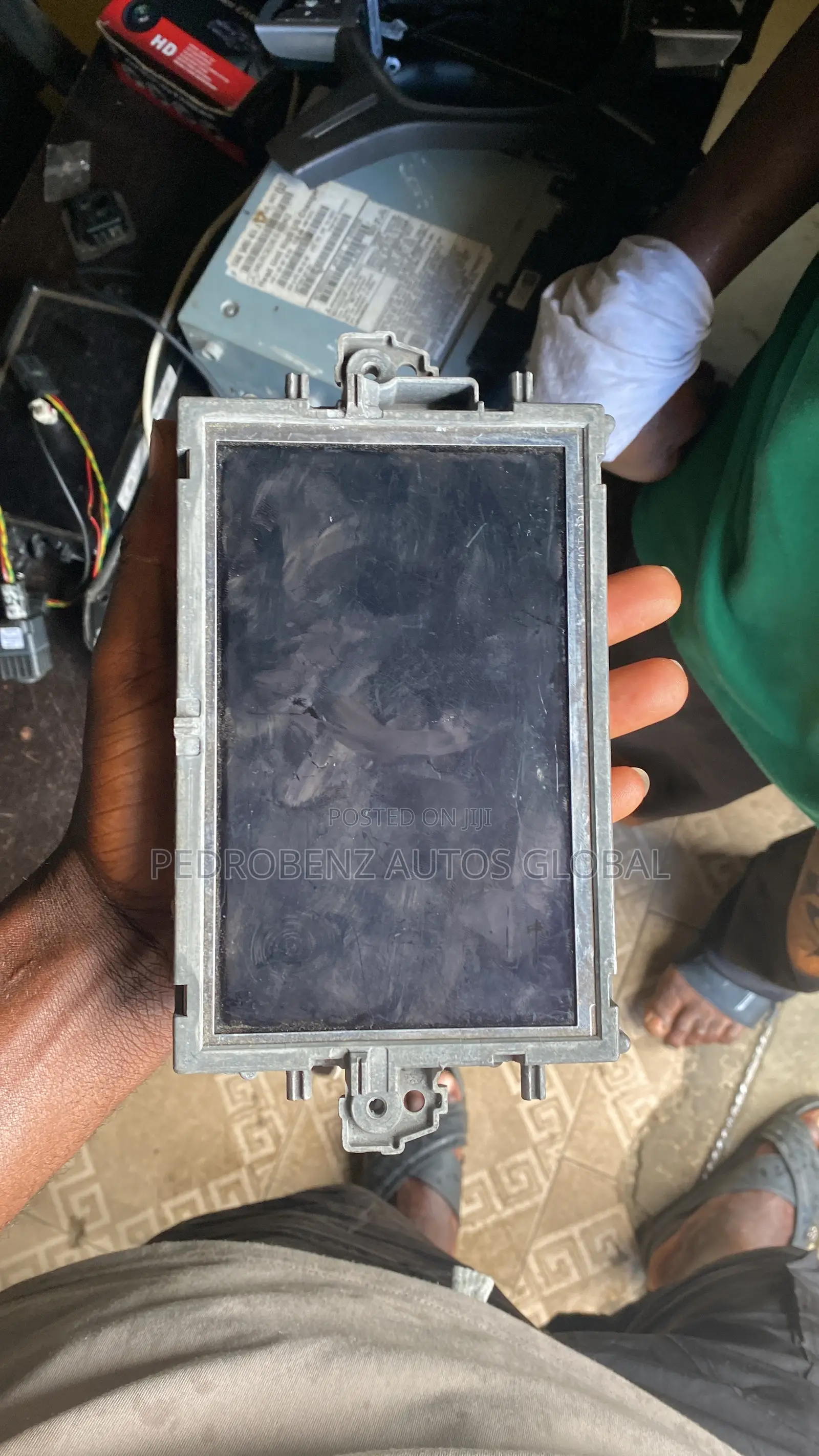 Screen GLK 2013 Model