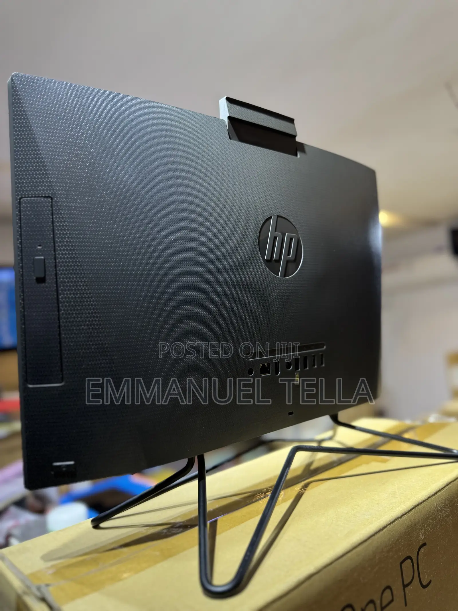 New HP 200 G4 22 All-in-One 8GB Intel Core i5 SSD 256GB