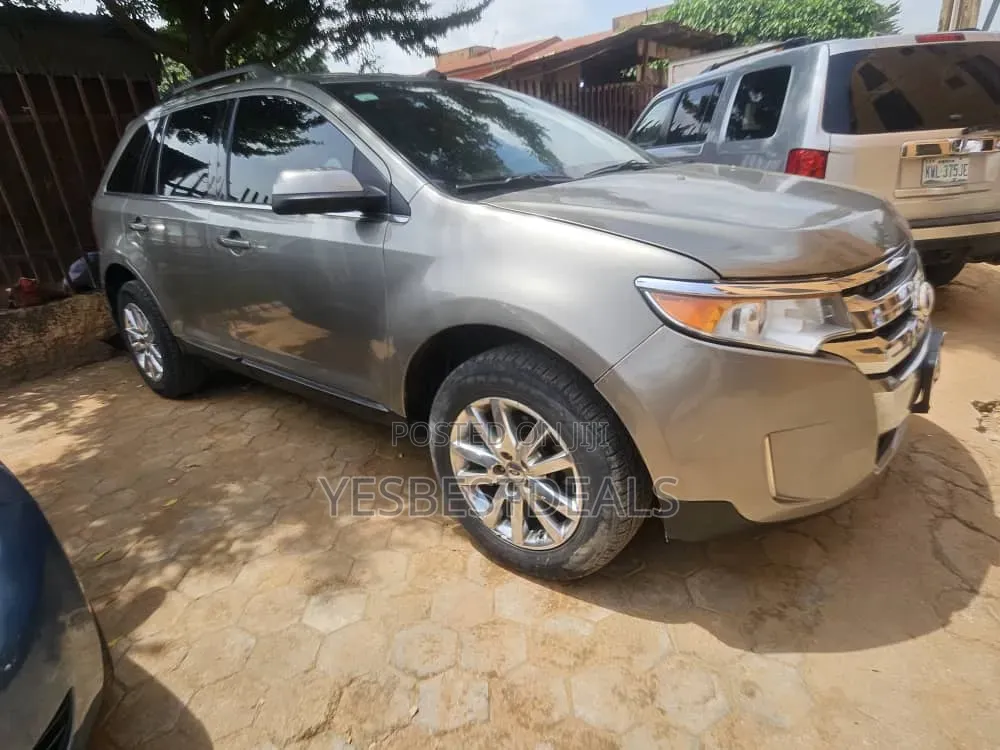Ford Edge SE 4dr AWD (3.5L 6cyl 6A) 2013 Gray