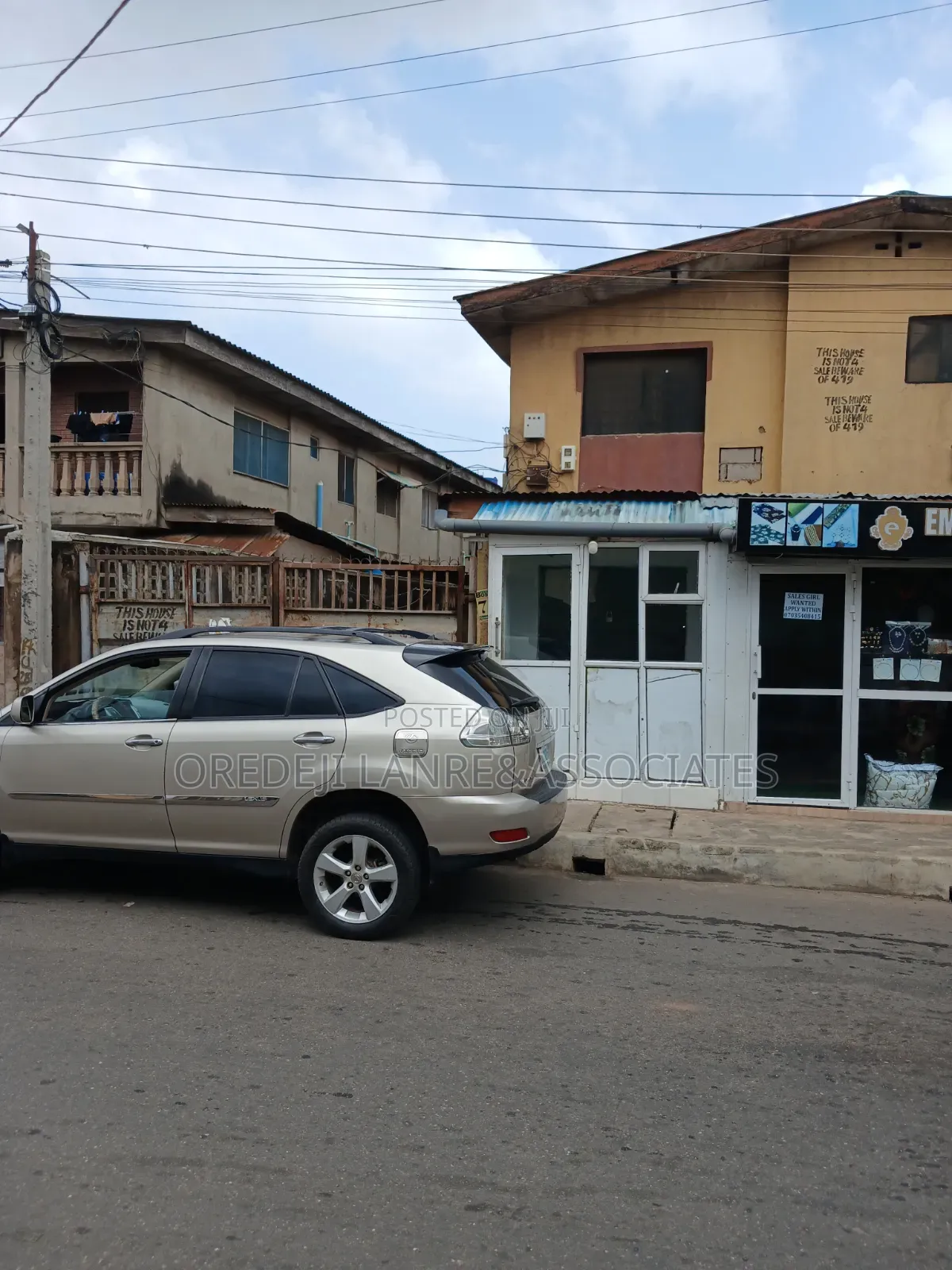 3bdrm Block of Flats in Oyemekun Street Ogba for sale