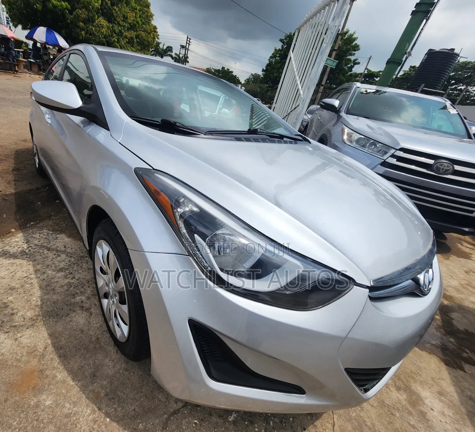 Hyundai Elantra SE 4dr Sedan (1.8L 4cyl 6A) 2015 Silver