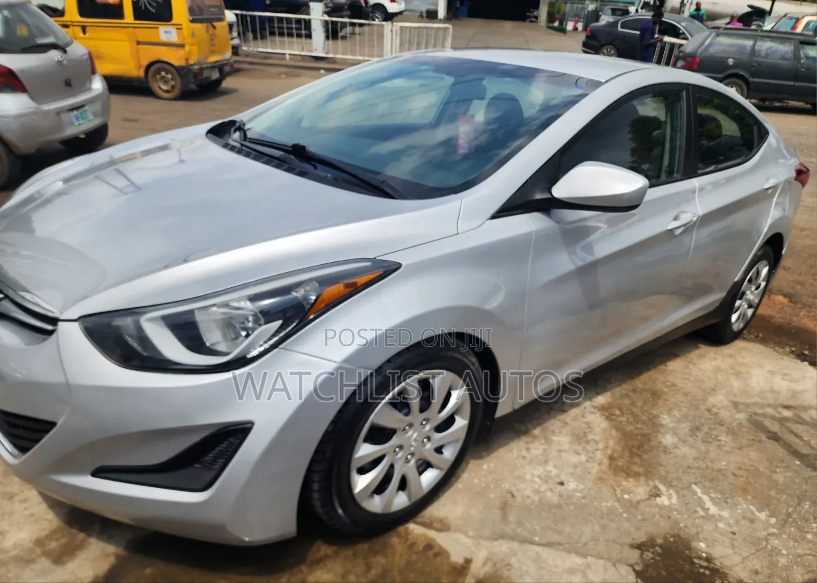 Hyundai Elantra SE 4dr Sedan (1.8L 4cyl 6A) 2015 Silver