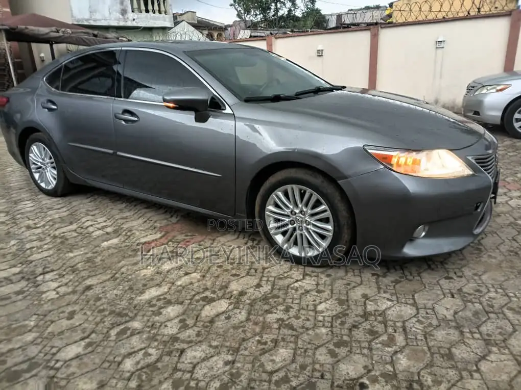 Lexus ES 350 FWD 2014 Gray