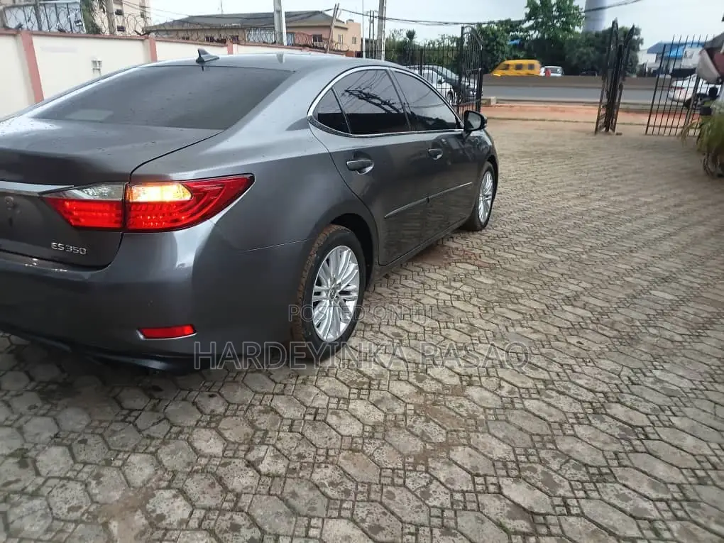 Lexus ES 350 FWD 2014 Gray
