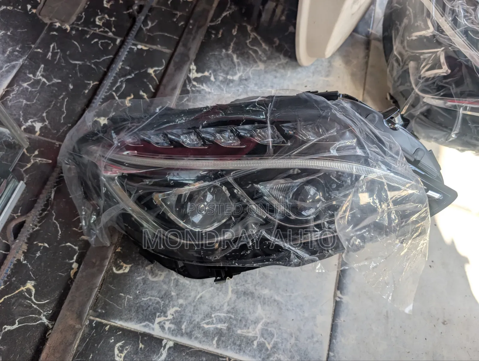 Mercedes Benz Head Lamp 205 Double Charger Set