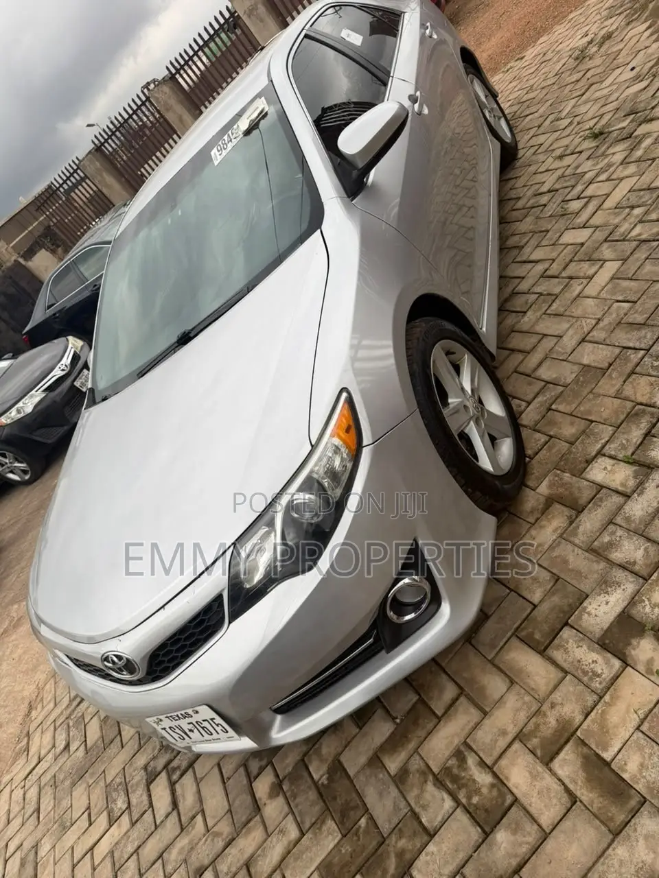 Toyota Camry SE 4dr Sedan (2.5L 4cyl 6A) 2014 Silver