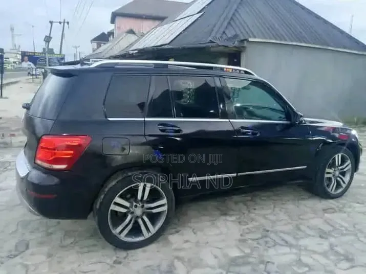 Mercedes-Benz GLK-Class 2014 Black
