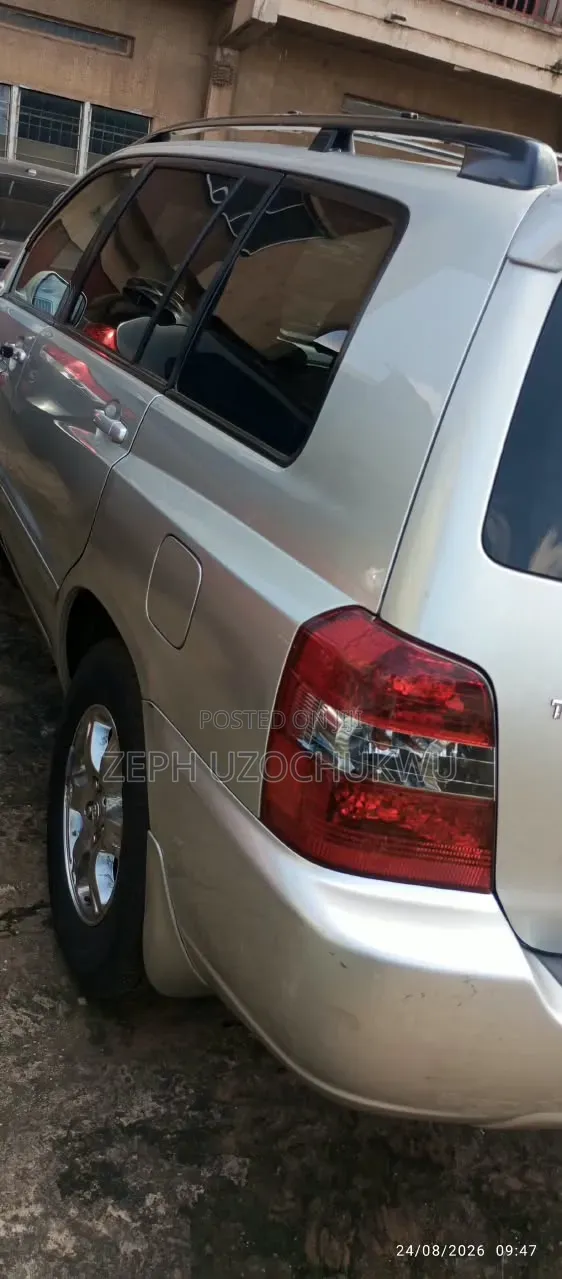 Toyota Highlander V6 2005 Silver
