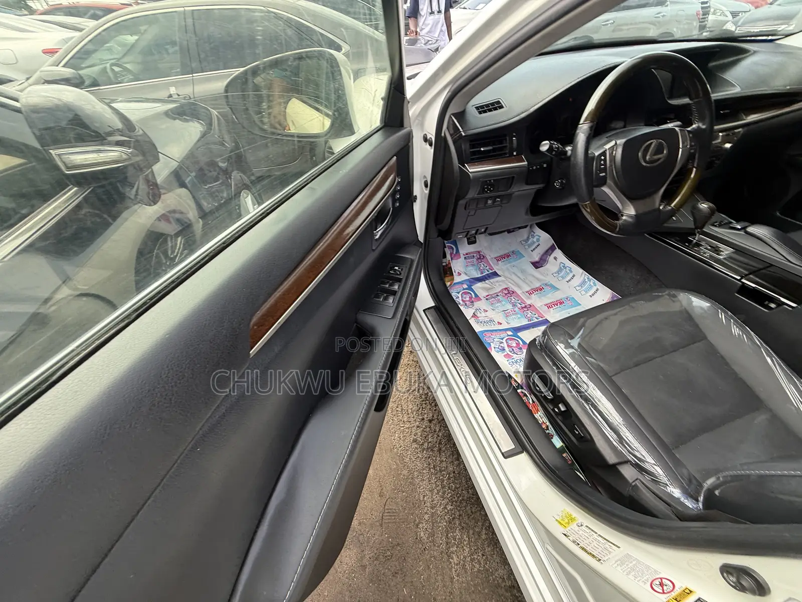 Lexus ES 350 FWD 2014 White