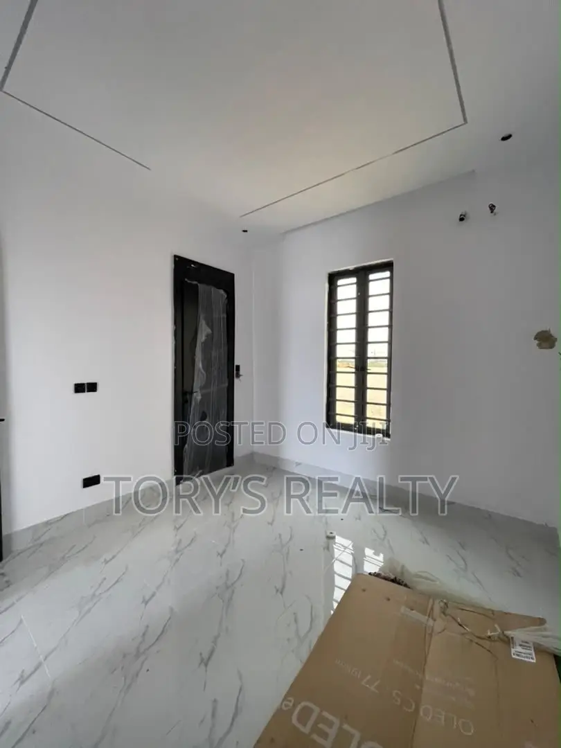 3bdrm Duplex in Ado / Ajah for sale