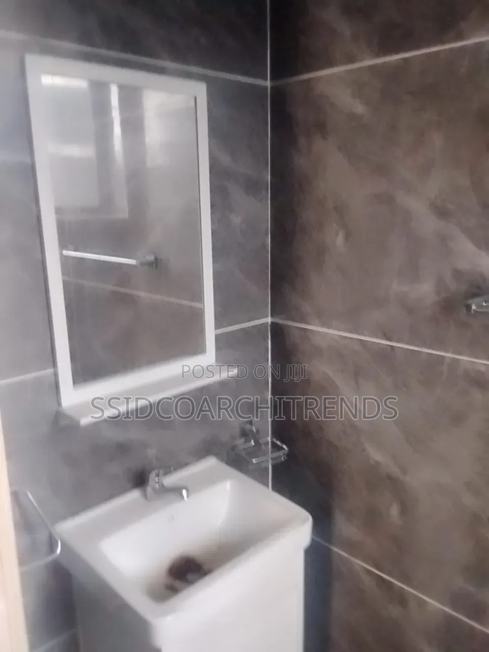 6bdrm Duplex in Call To Access, Lekki Phase 1 for sale