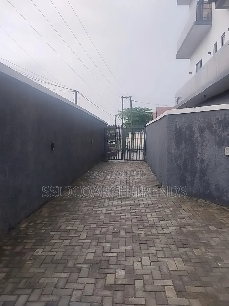 6bdrm Duplex in Call To Access, Lekki Phase 1 for sale