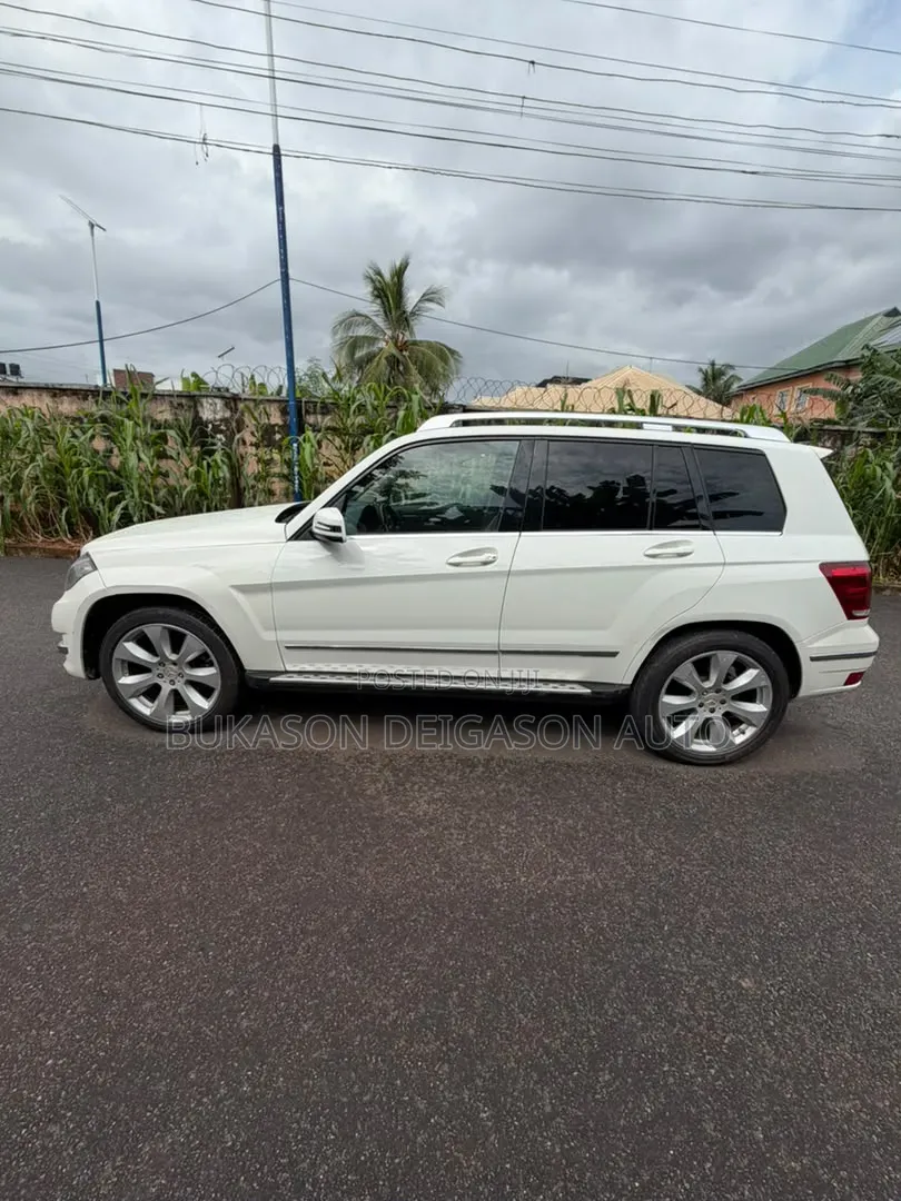 Mercedes-Benz GLK-Class 350 4MATIC 2011 White