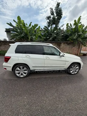 Mercedes-Benz GLK-Class 350 4MATIC 2011 White