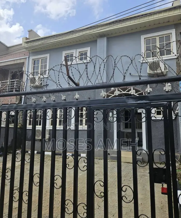 4bdrm Duplex in Kado for rent