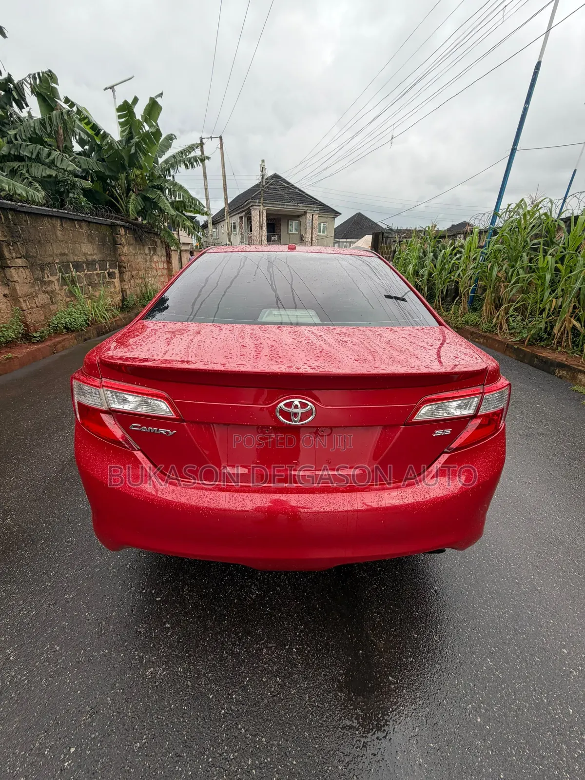 Toyota Camry SE 4dr Sedan (2.5L 4cyl 6A) 2013 Red