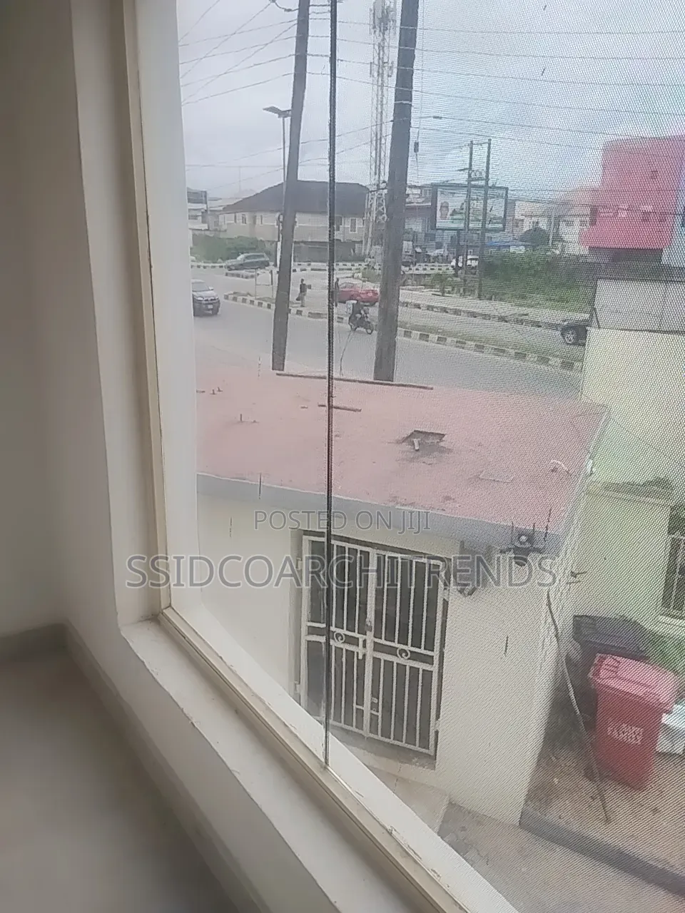Neatly Used 43 SQMS Office Space for Rent Lekki Phase 1