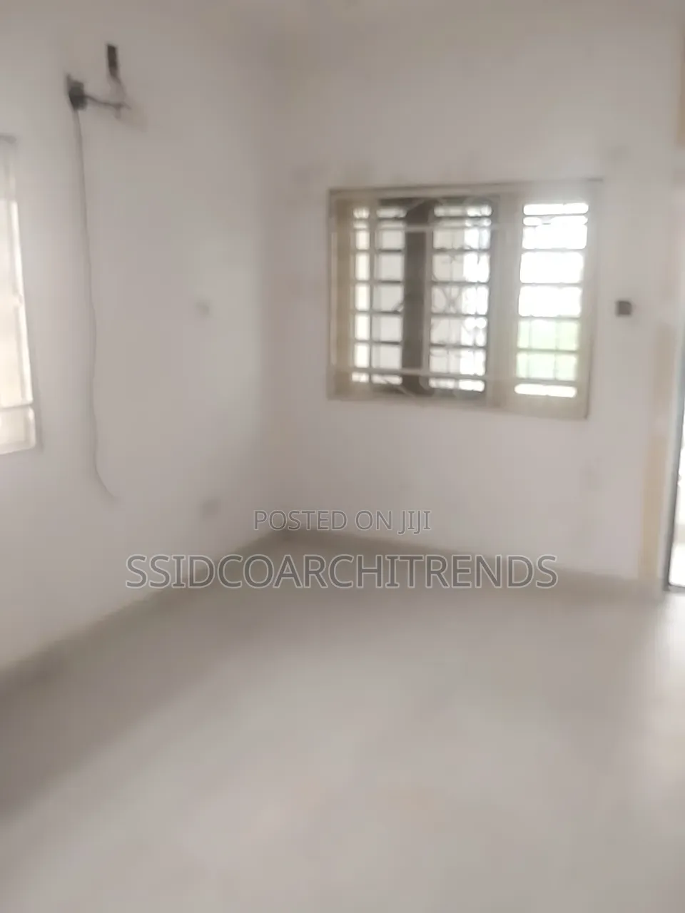 Neatly Used 43 SQMS Office Space for Rent Lekki Phase 1