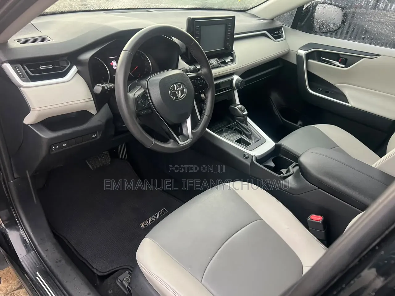 Toyota RAV4 XLE Premium AWD 2020 Black