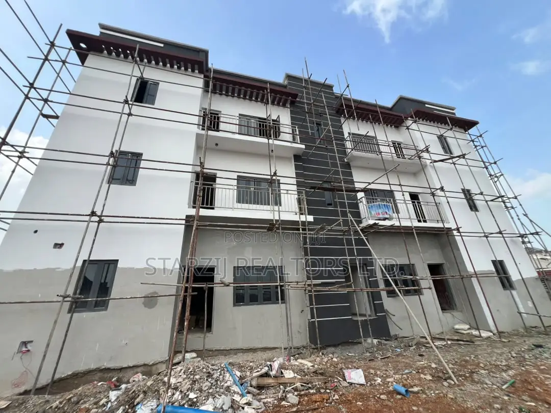 3bdrm Block of Flats in Mabushi for sale