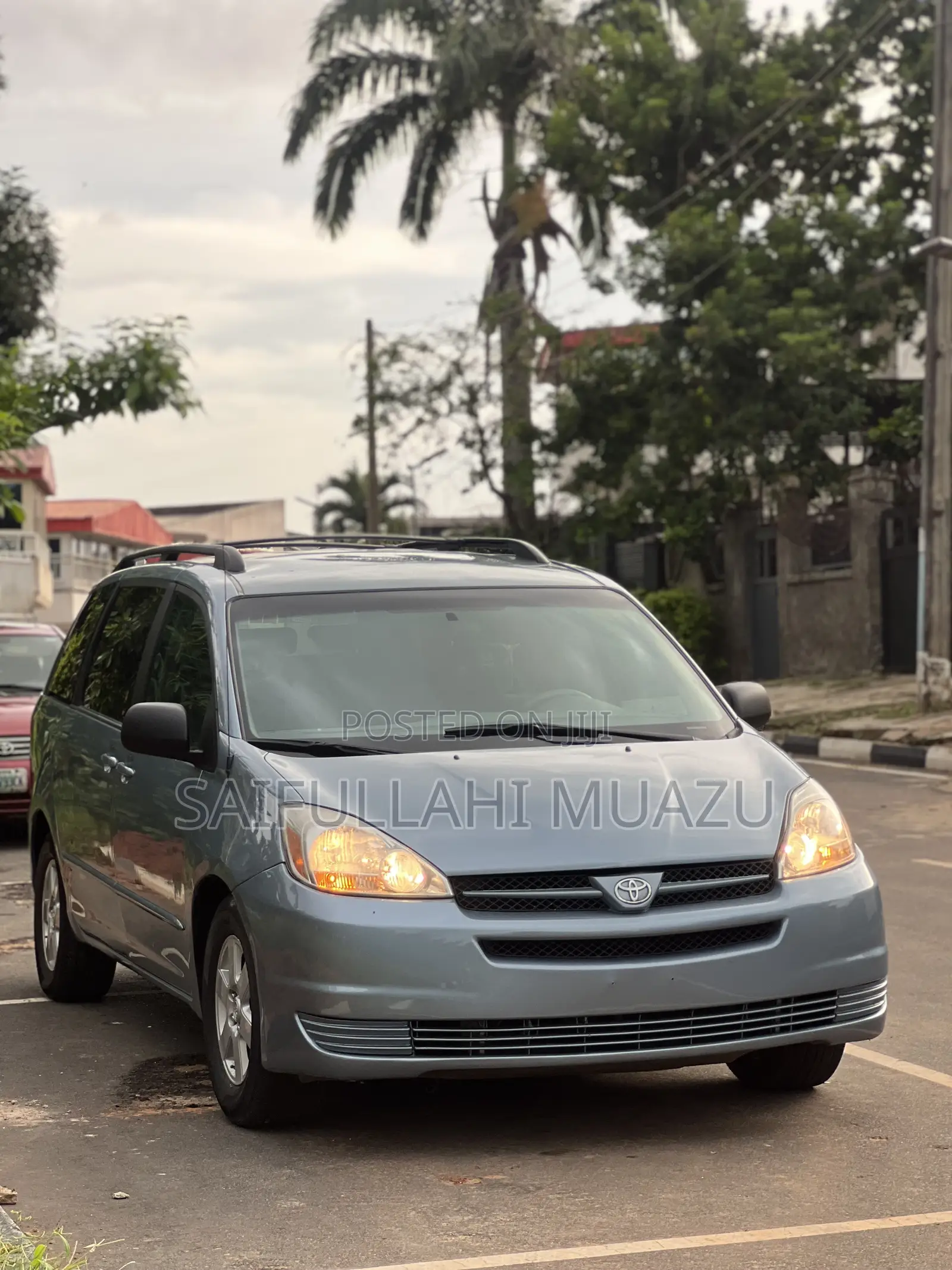 Toyota Sienna 2005 Blue