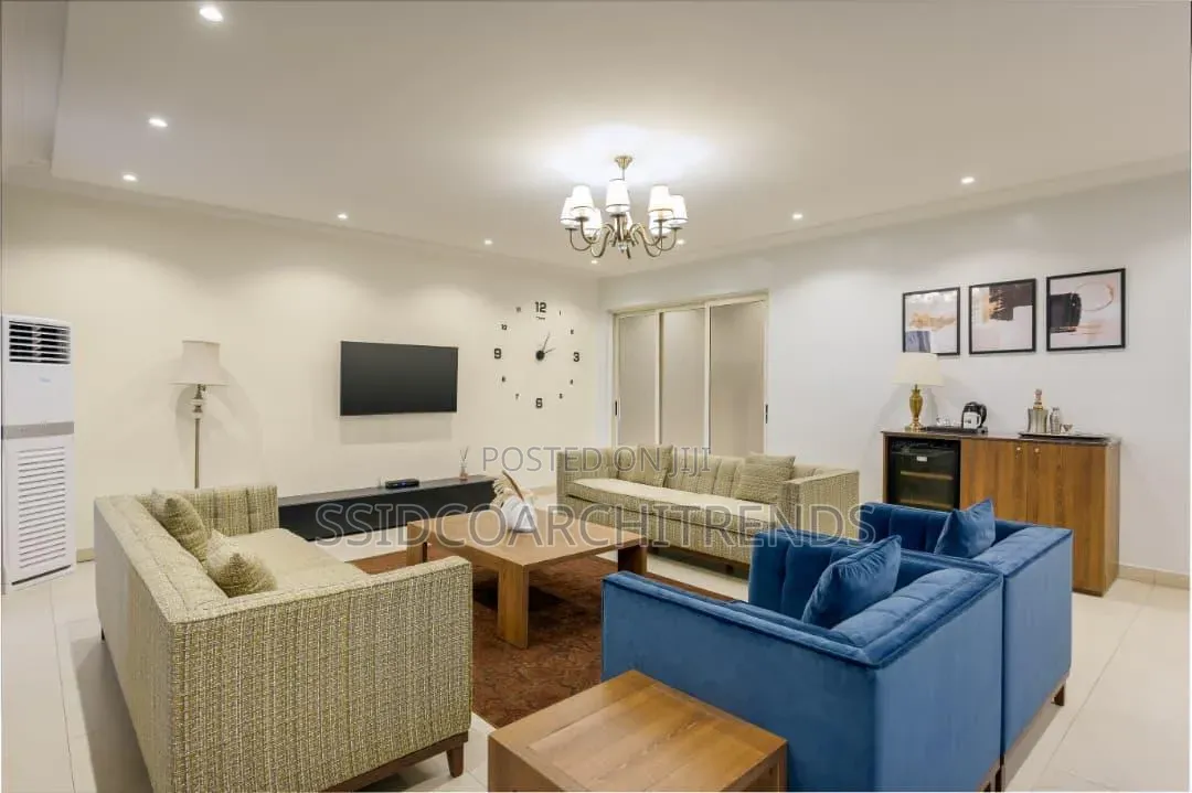 Furnished 3bdrm Apartment in Gated Compound, Adeola Odeku for rent