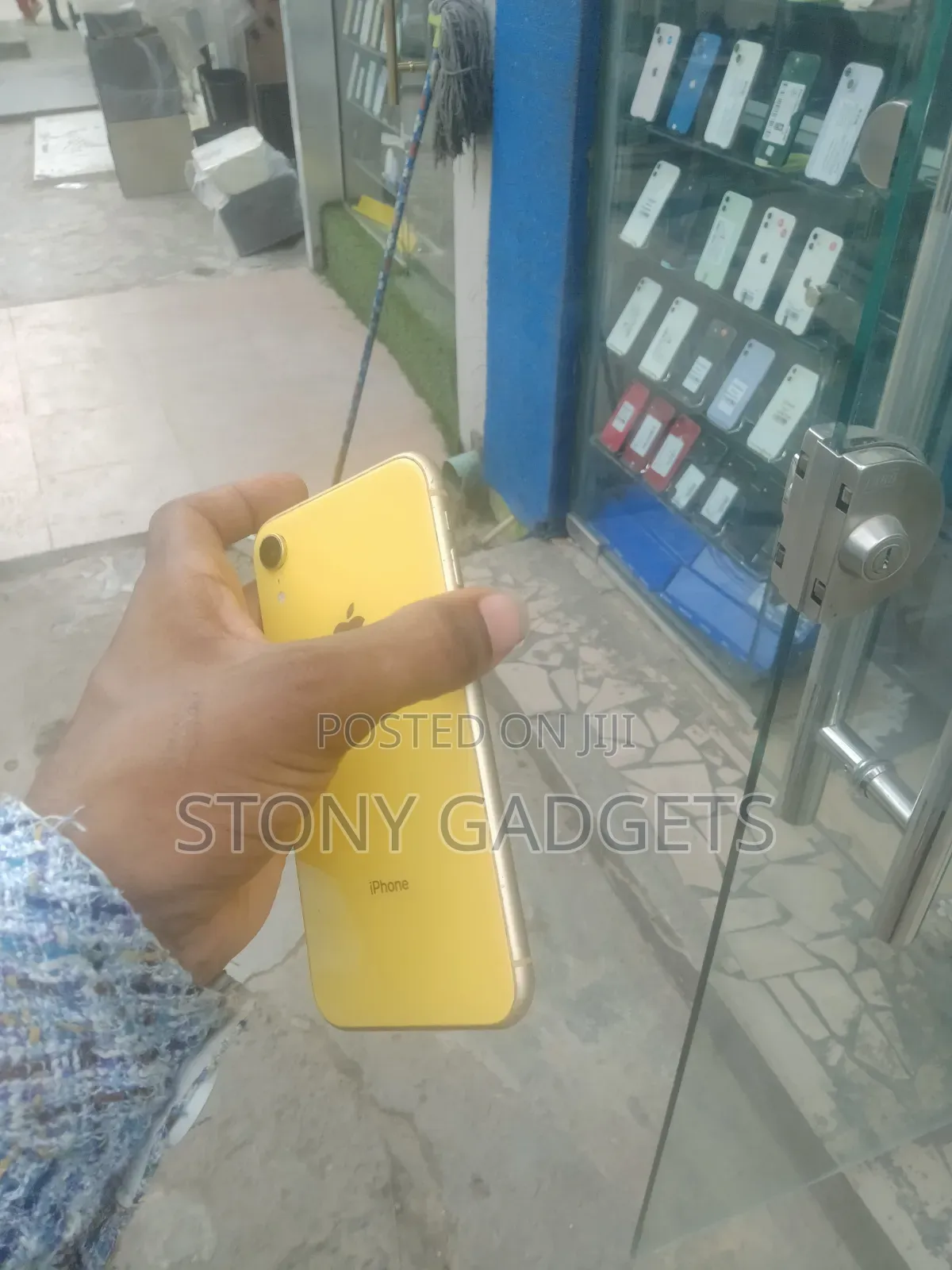 Apple iPhone XR 64 GB Yellow