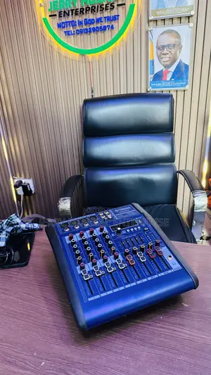 4channel Power Mixer Amplifier With Bluetooth and USB With Microphone