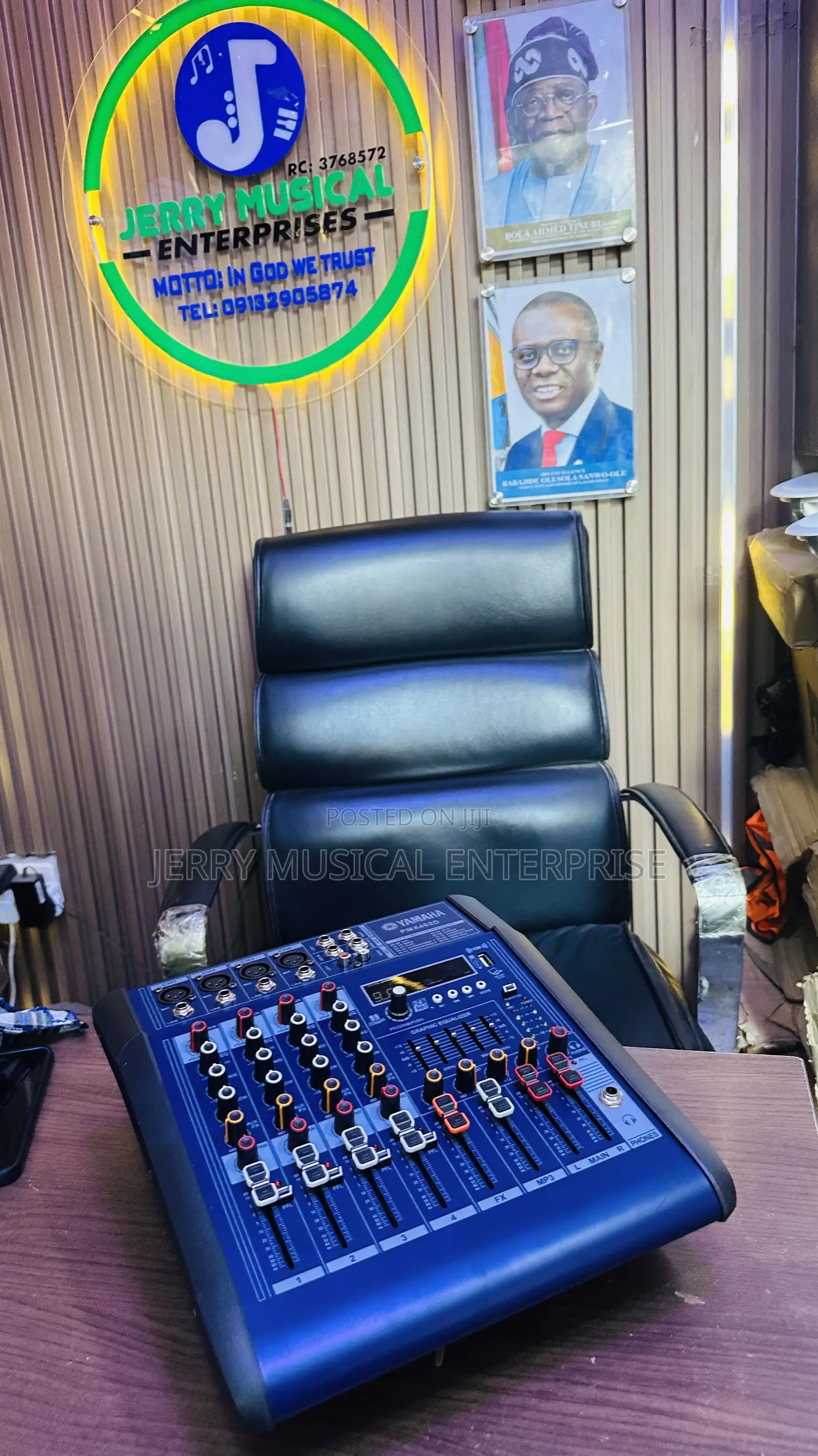 4channel Power Mixer Amplifier With Bluetooth and USB With Microphone