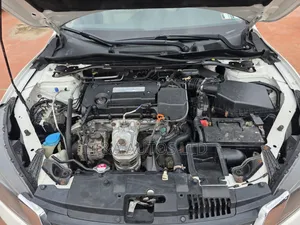 Honda Accord EX-L 4dr Sedan (2.4L 4cyl CVT) 2015 White