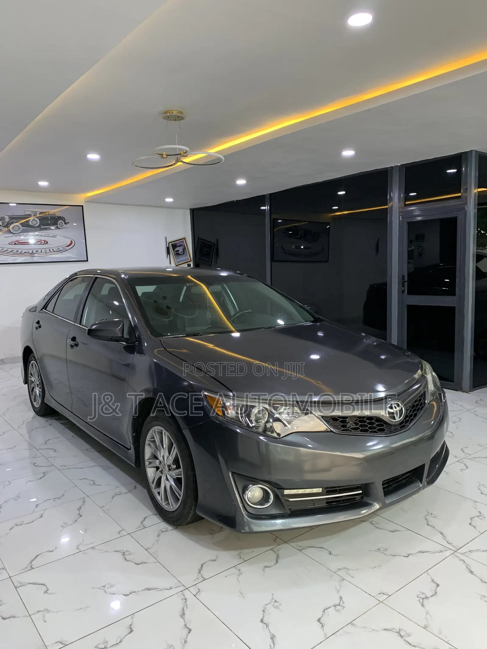 Toyota Camry 2012 Gray