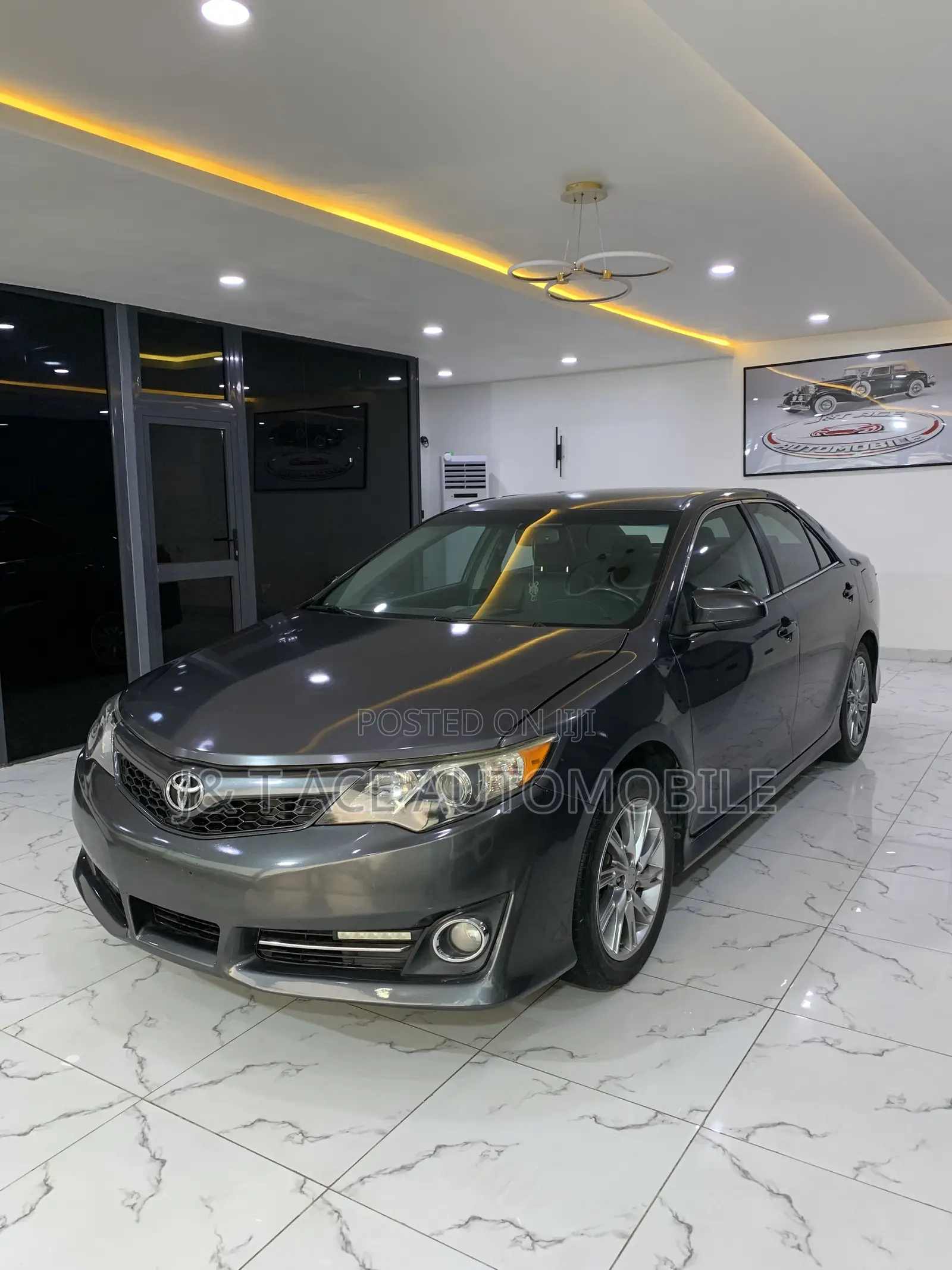 Toyota Camry 2012 Gray