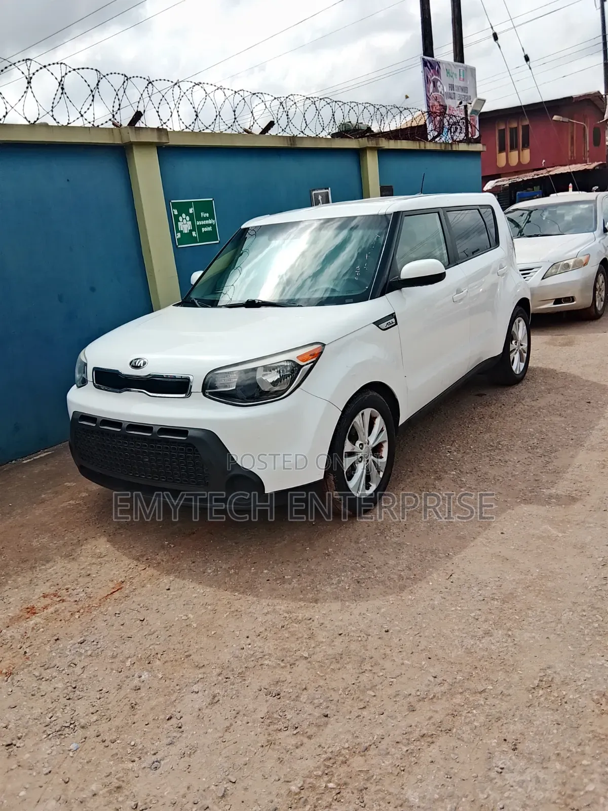 Kia Soul 4dr Wagon (1.6L 4cyl 6M) 2015 White